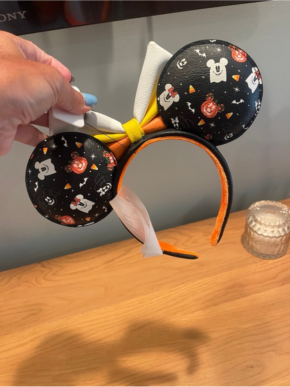 Disney Spooky Mickey and Minnie Mouse Candy Corn Ears Headband by Loungefly - Picture 4 of 8